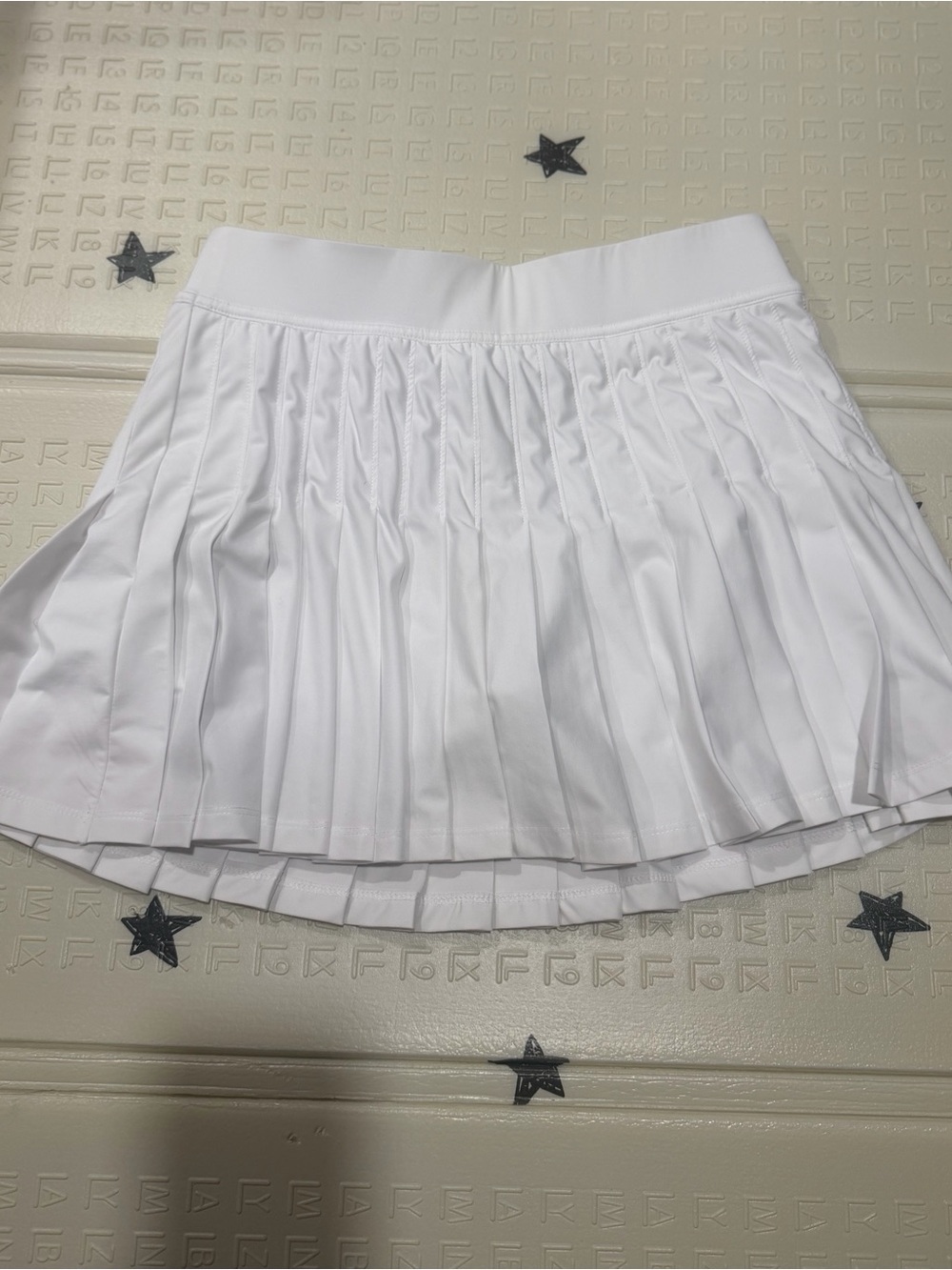 Vineyard Vines White Pleated Tennis Skort